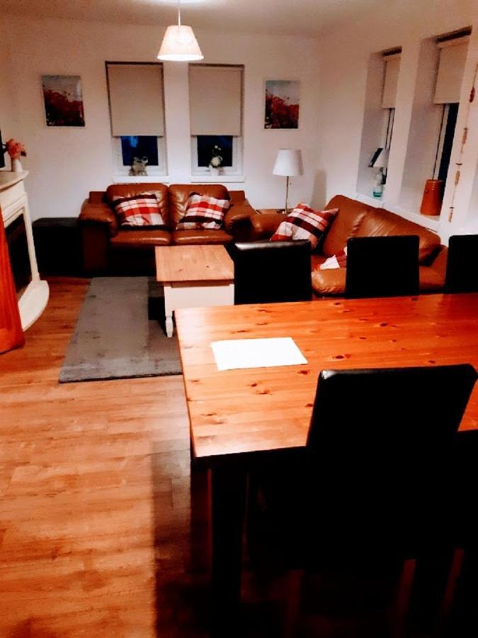 Cosy 3 Bedroom Home In Centre Of Brodick Zewnętrze zdjęcie
